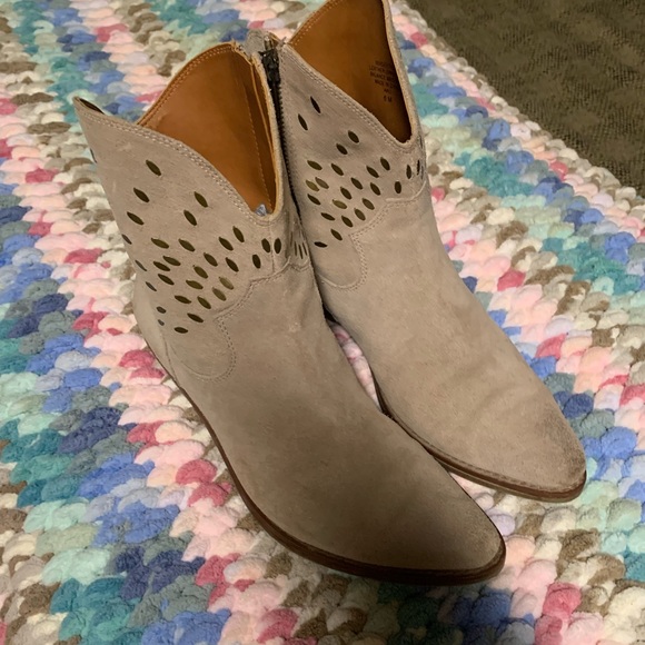 Western style ankle boot - Picture 2 of 5